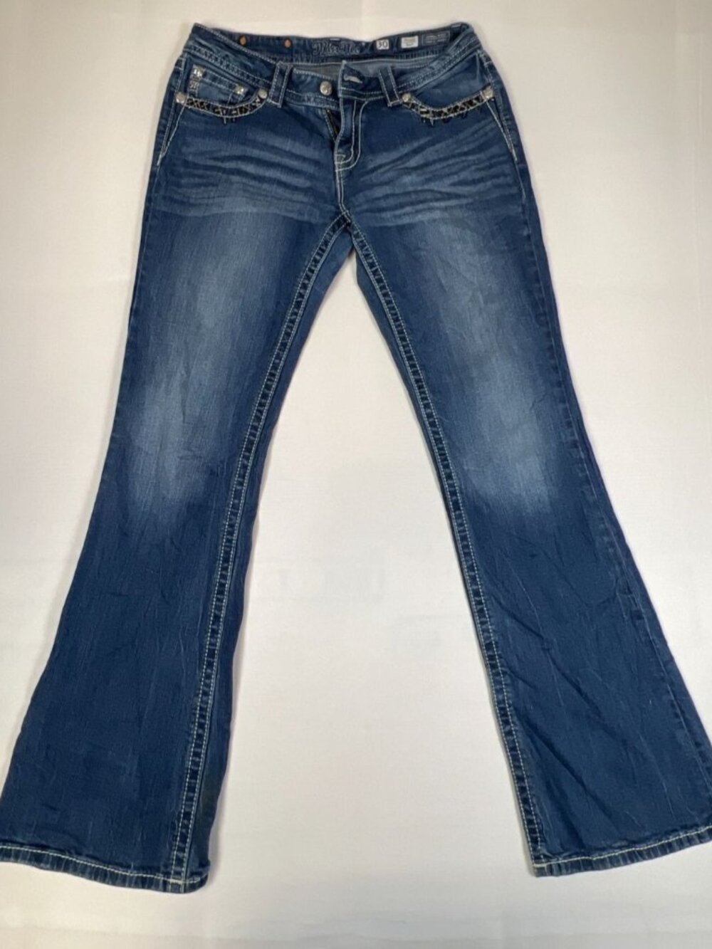 Miss Me Women 30 Relaxed Bootcut Jeans Blue Denim Embroidered Rhinestone Flap